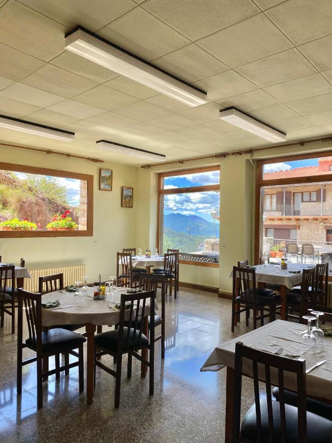 Hostal Alt Llobregat 努奇堡 外观 照片
