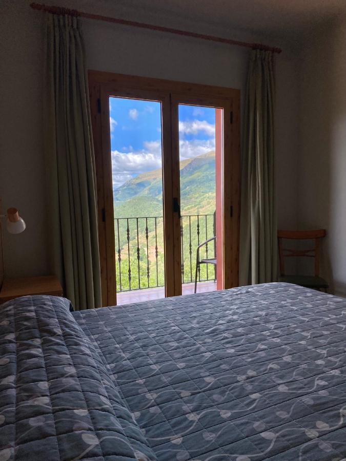 Hostal Alt Llobregat 努奇堡 外观 照片